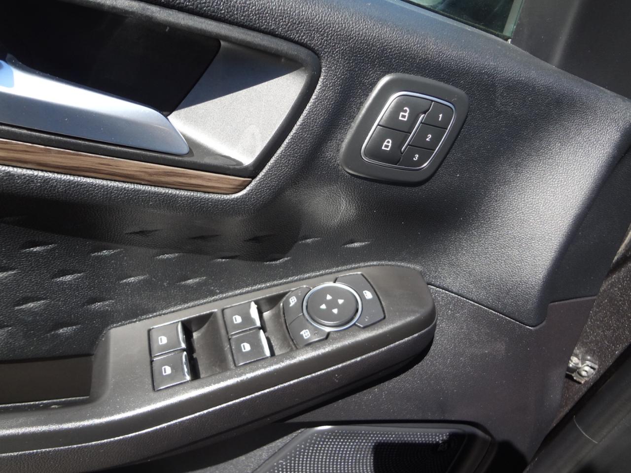 Ford Escape Titanium 4WD 2020