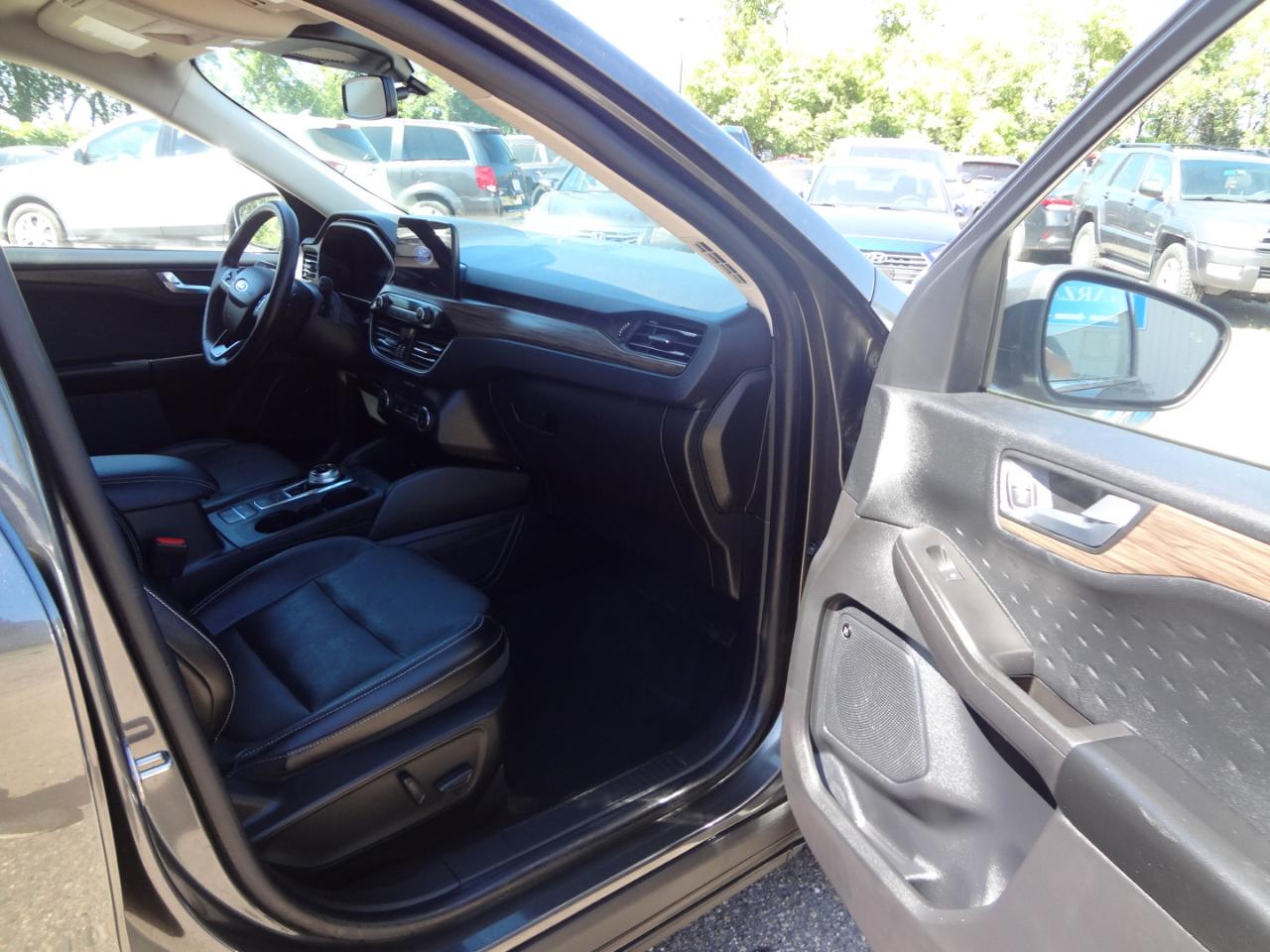 Ford Escape Titanium 4WD 2020