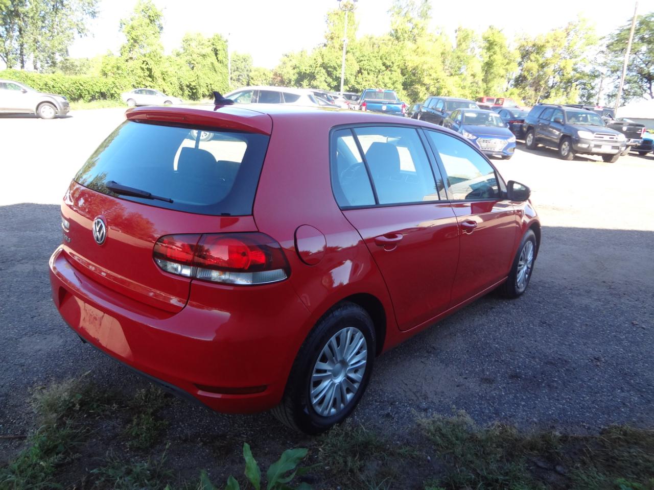 Volkswagen Golf 2.5L Conv & Sunroof 4 Door PZEV 2013