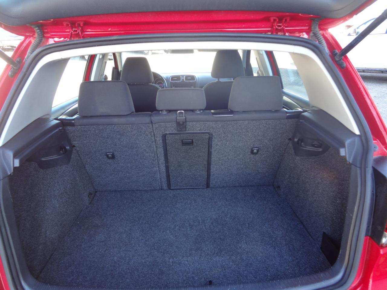Volkswagen Golf 2.5L Conv & Sunroof 4 Door PZEV 2013
