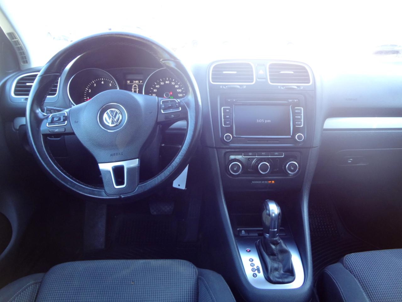 Volkswagen Golf 2.5L Conv & Sunroof 4 Door PZEV 2013