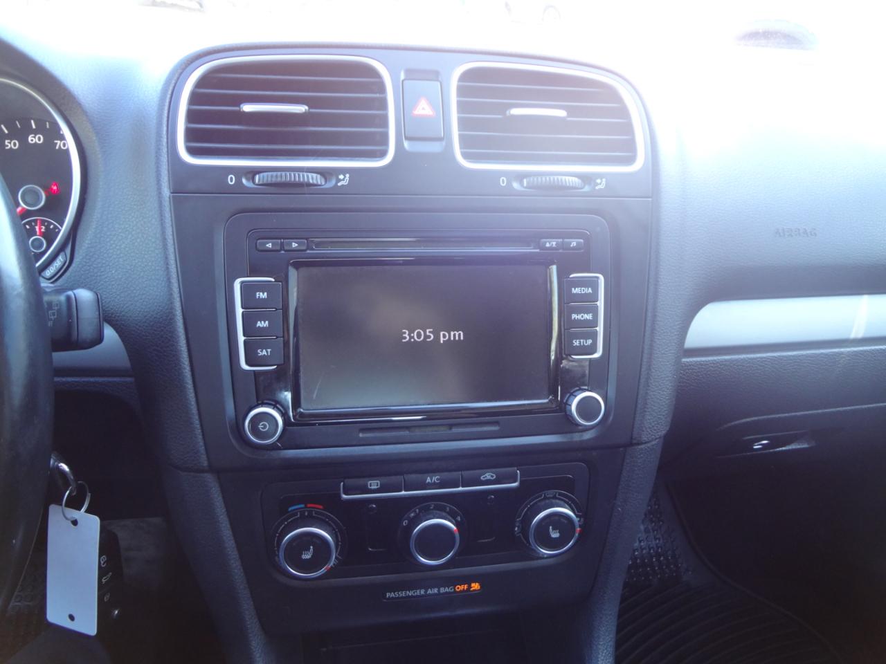 Volkswagen Golf 2.5L Conv & Sunroof 4 Door PZEV 2013