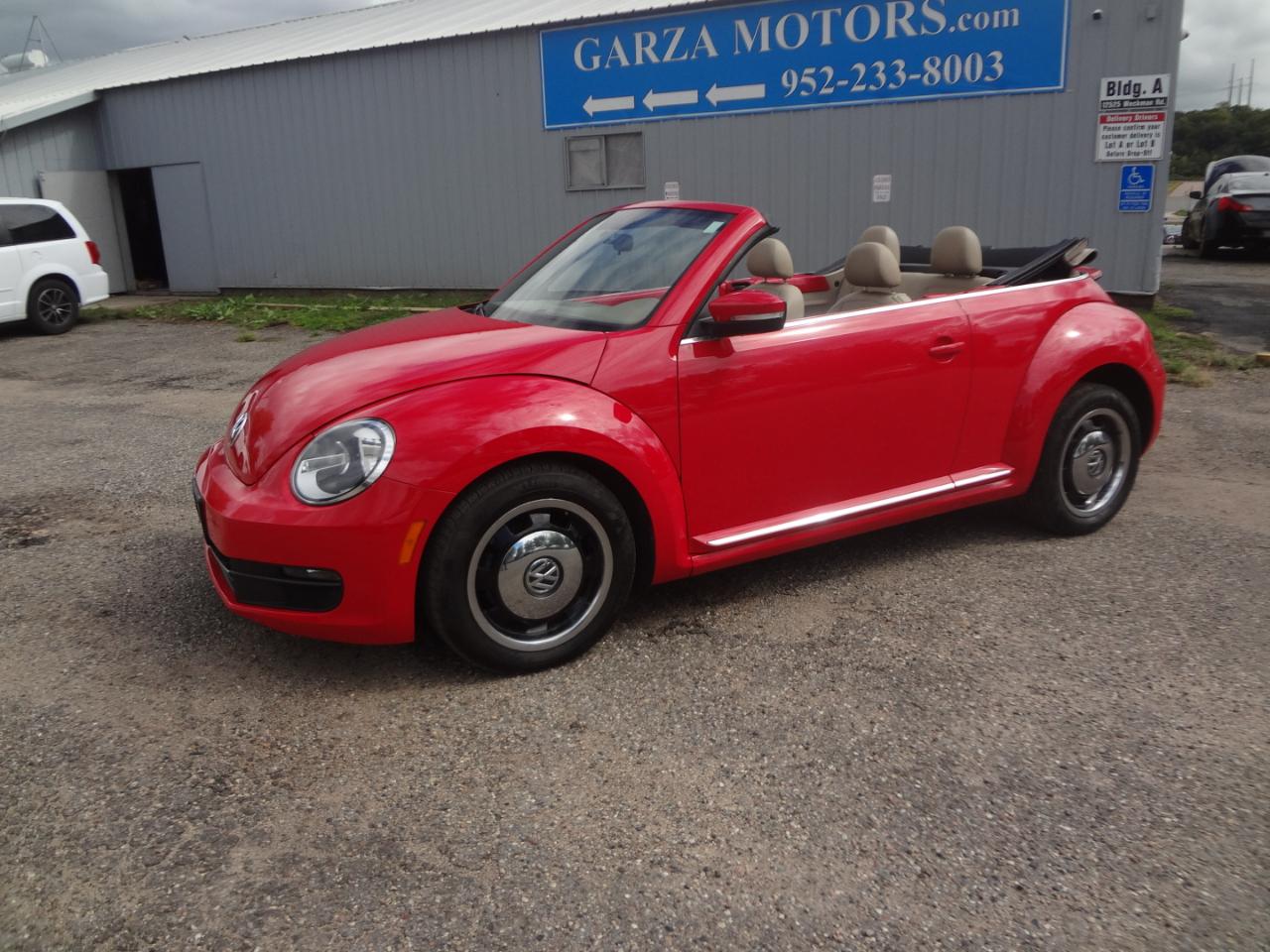 Volkswagen Beetle 2.5L Convertible 2013