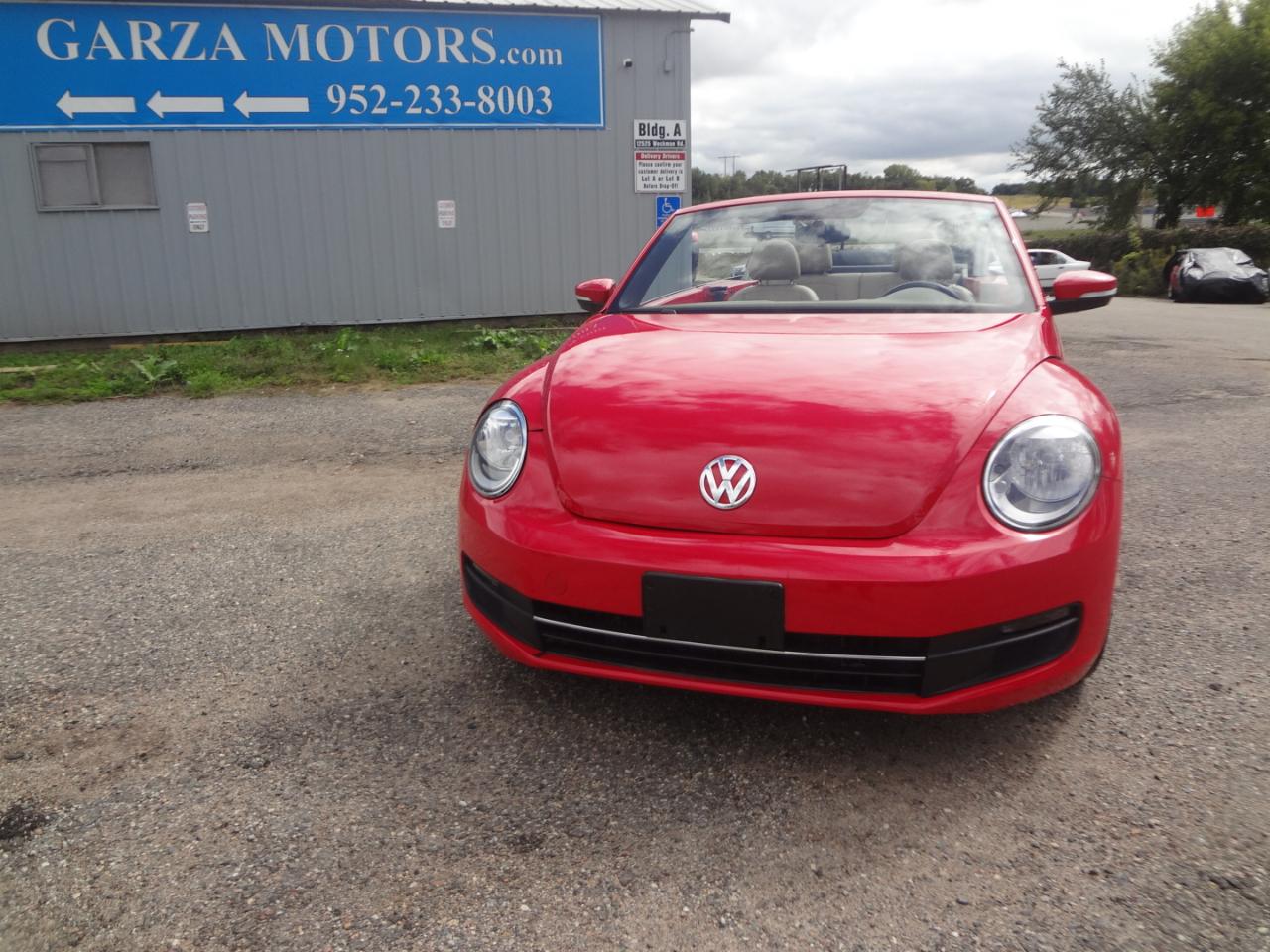 Volkswagen Beetle 2.5L Convertible 2013