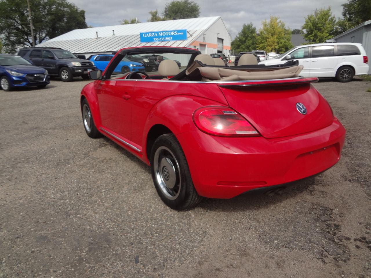 Volkswagen Beetle 2.5L Convertible 2013