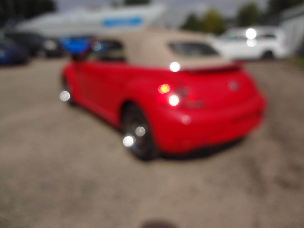 Volkswagen Beetle 2.5L Convertible 2013