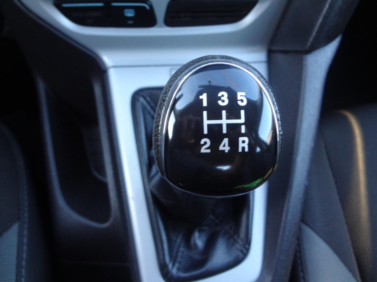 Ford Focus SE Hatch 2014