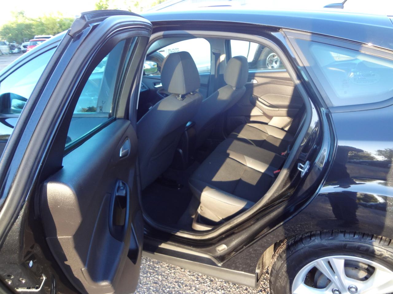 Ford Focus SE Hatch 2014