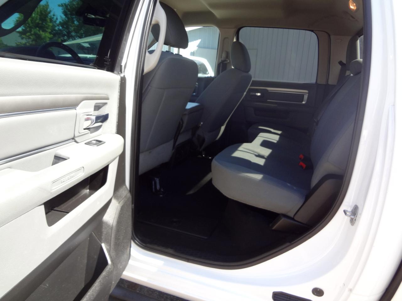 RAM 1500 Classic Tradesman Crew Cab SWB 4WD 2019