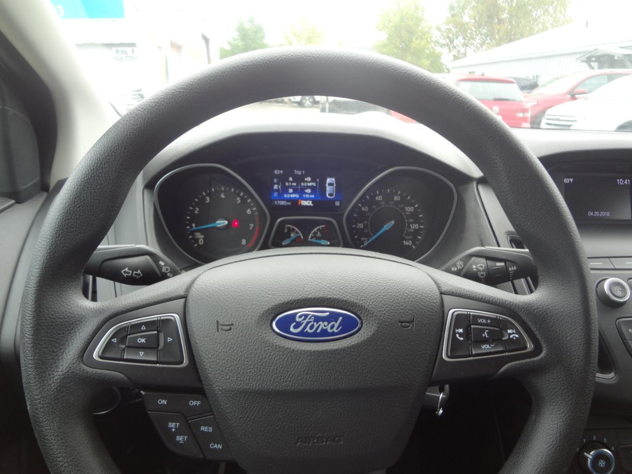 Ford Focus SE Sedan 2018