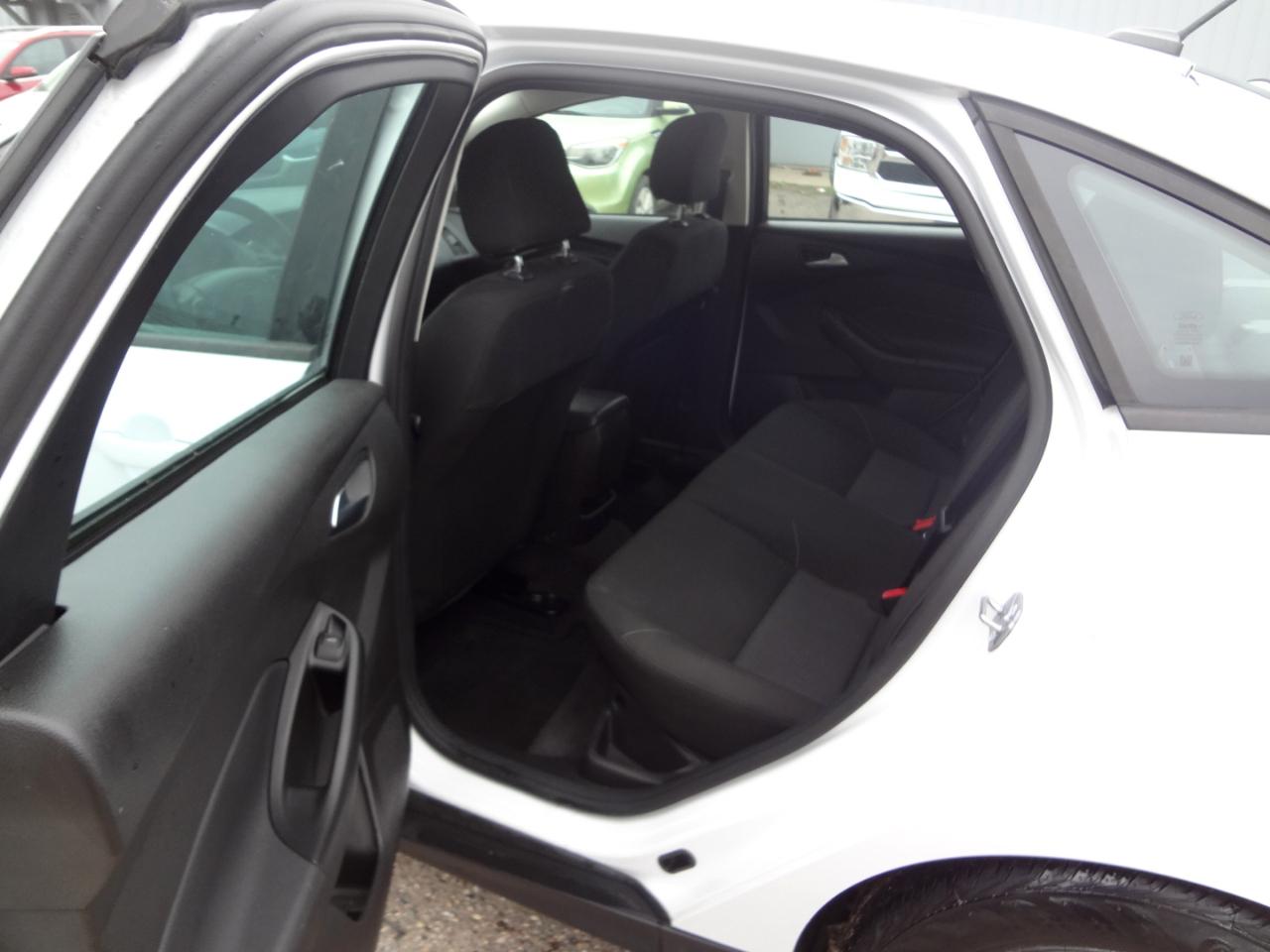 Ford Focus SE Sedan 2018