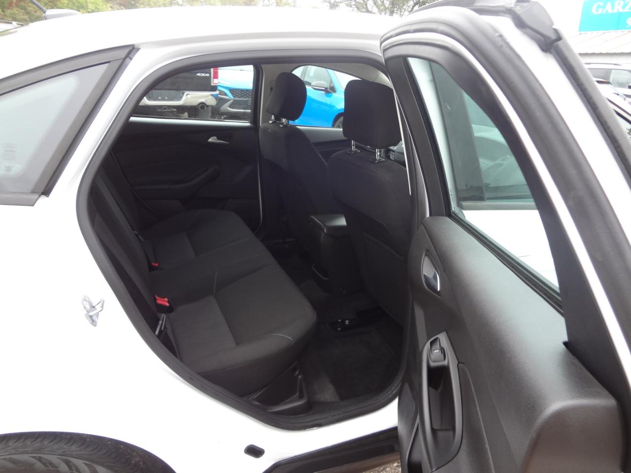 Ford Focus SE Sedan 2018