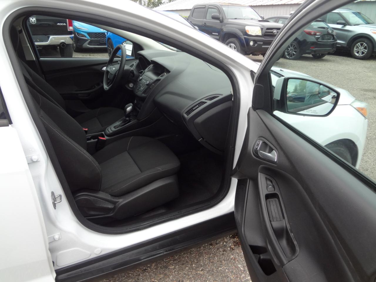 Ford Focus SE Sedan 2018
