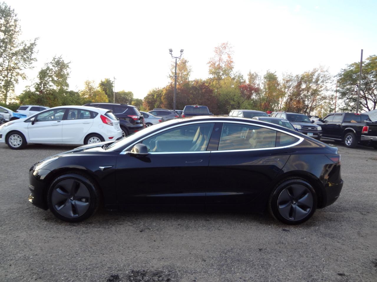 Tesla Model 3 Mid Range 2019