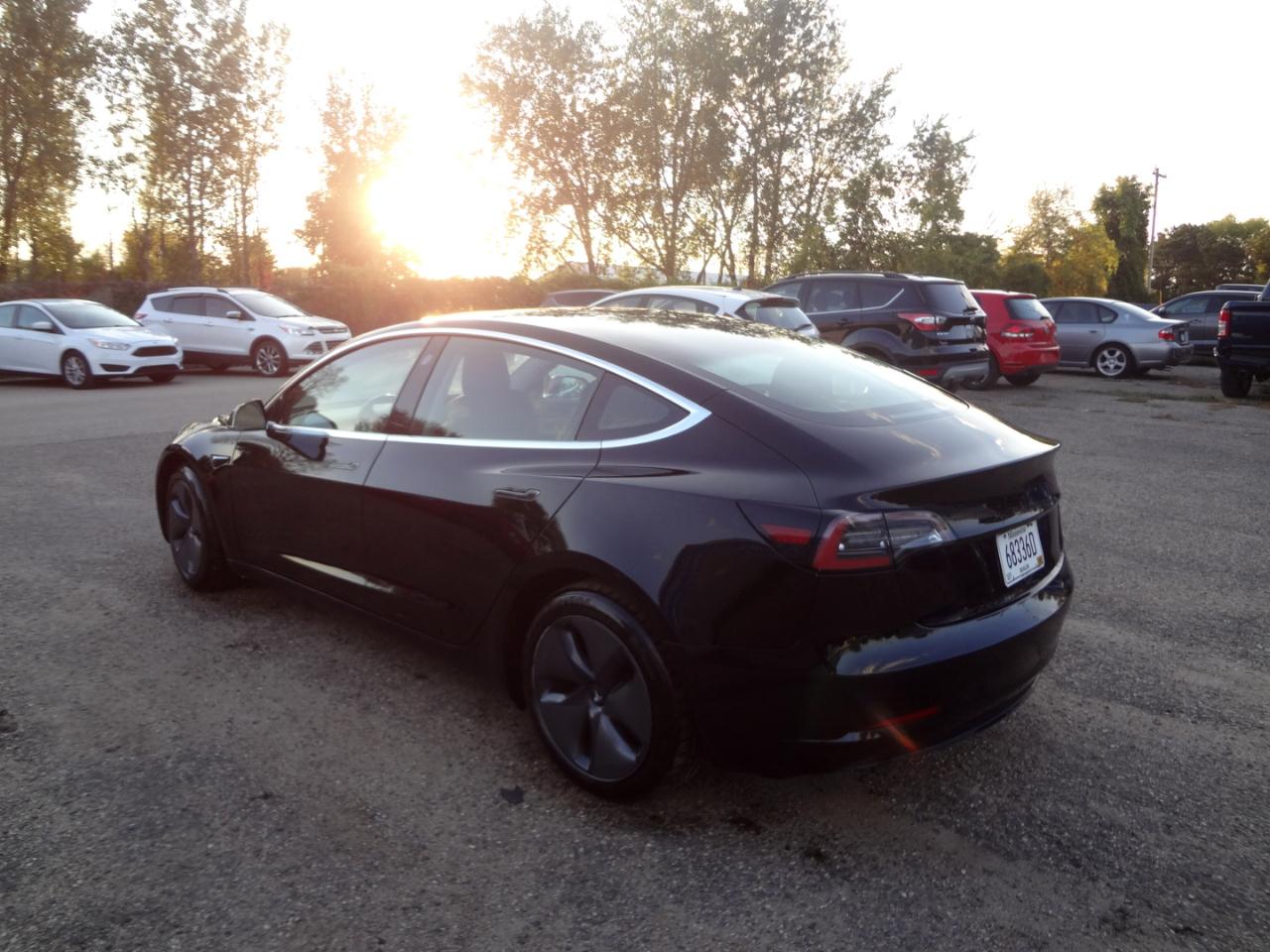Tesla Model 3 Mid Range 2019