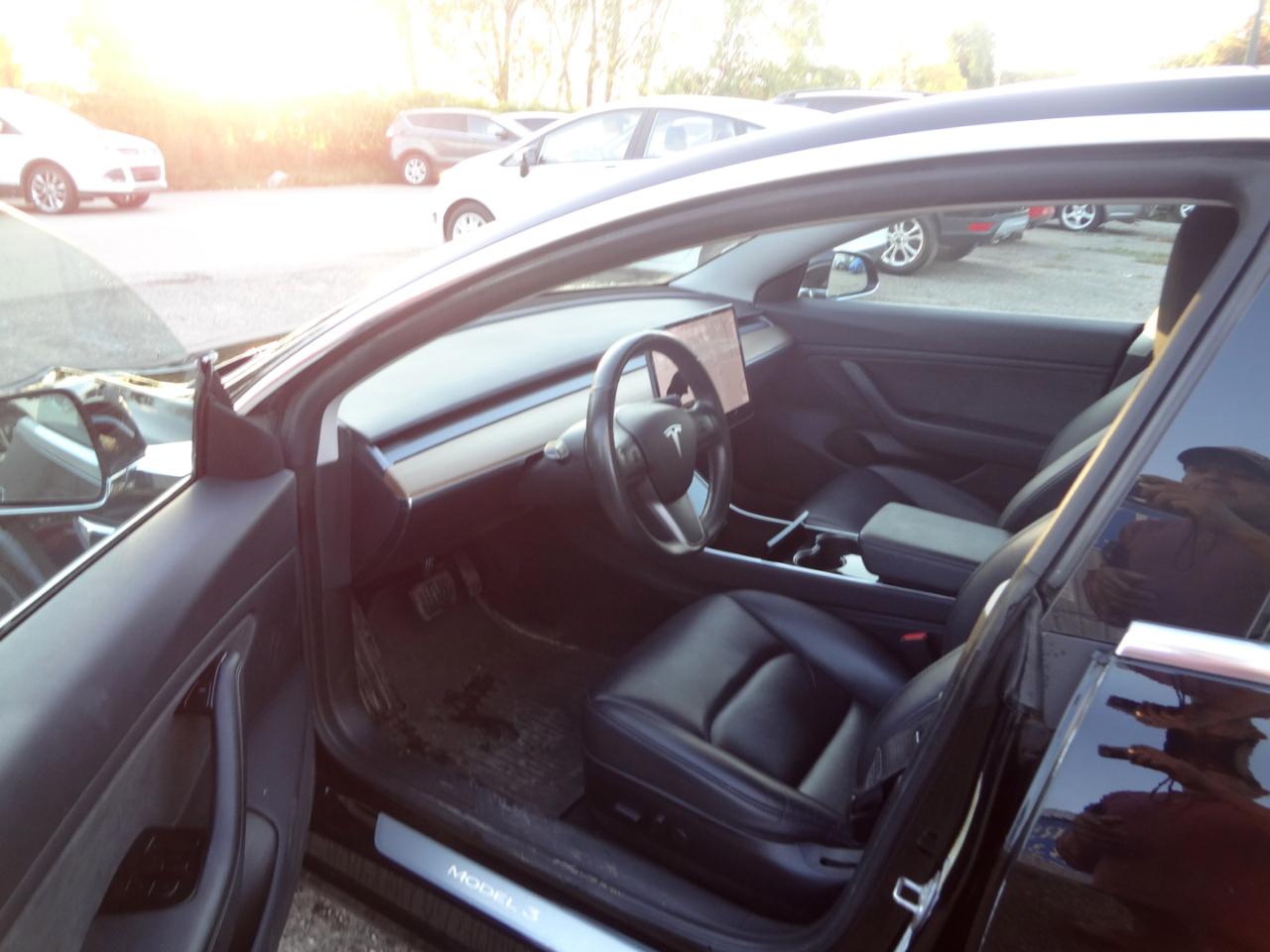 Tesla Model 3 Mid Range 2019