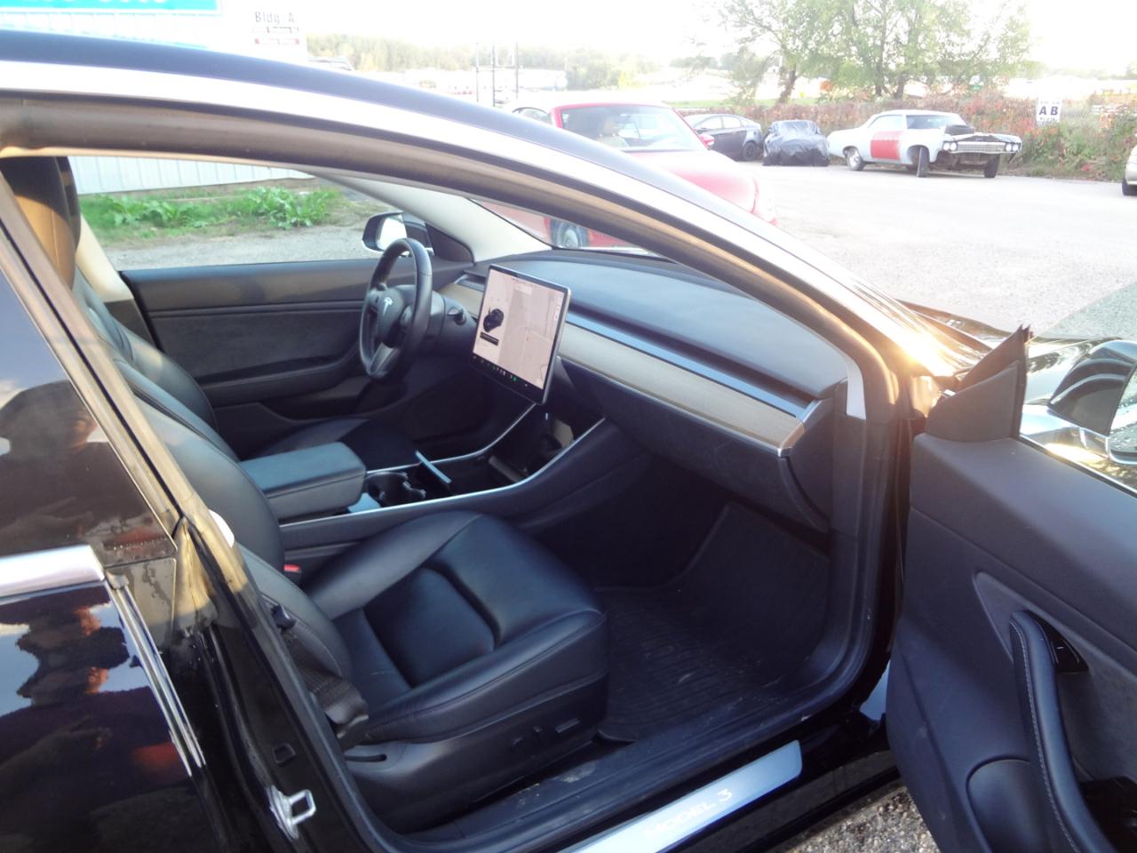 Tesla Model 3 Mid Range 2019