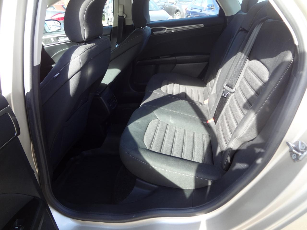 Ford Fusion SE 2017
