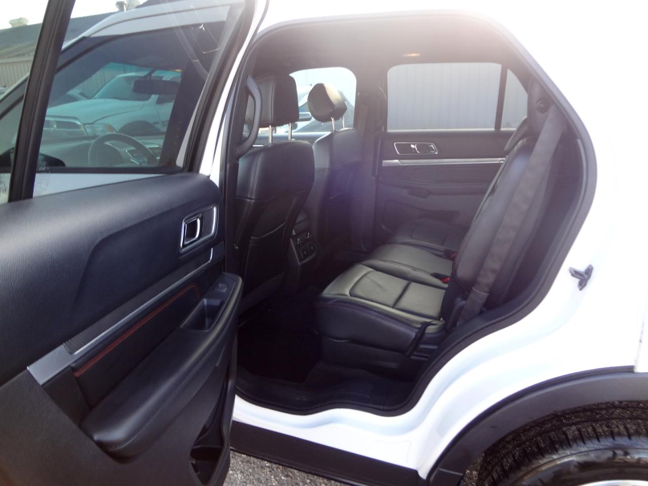 Ford Explorer Sport 4WD 2016