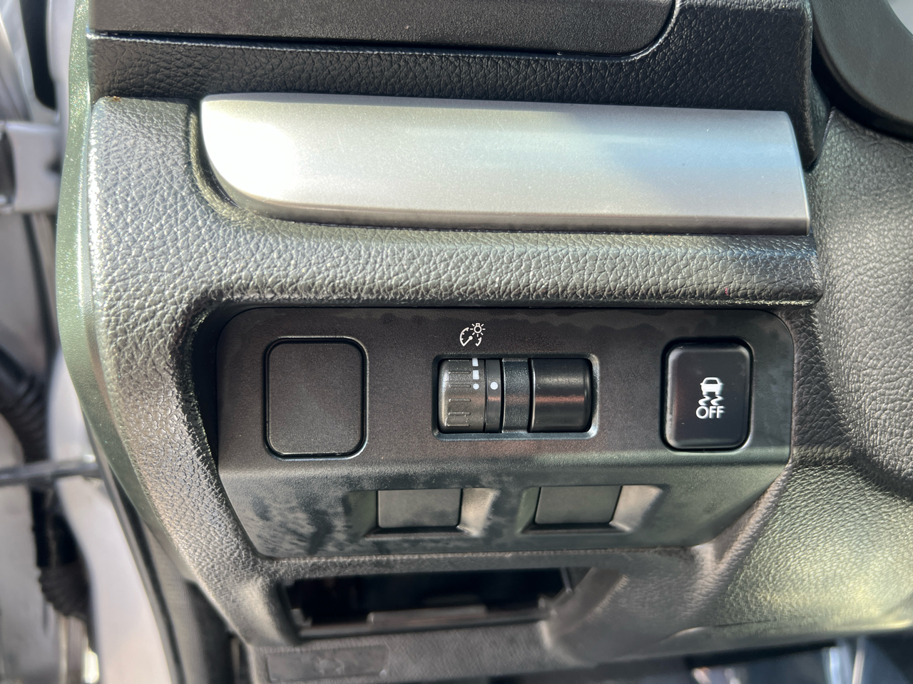 Subaru Impreza Sedan 4dr Auto 2.0i 2013 Subaru Impreza Sedan 4dr Auto 2.0i 2013