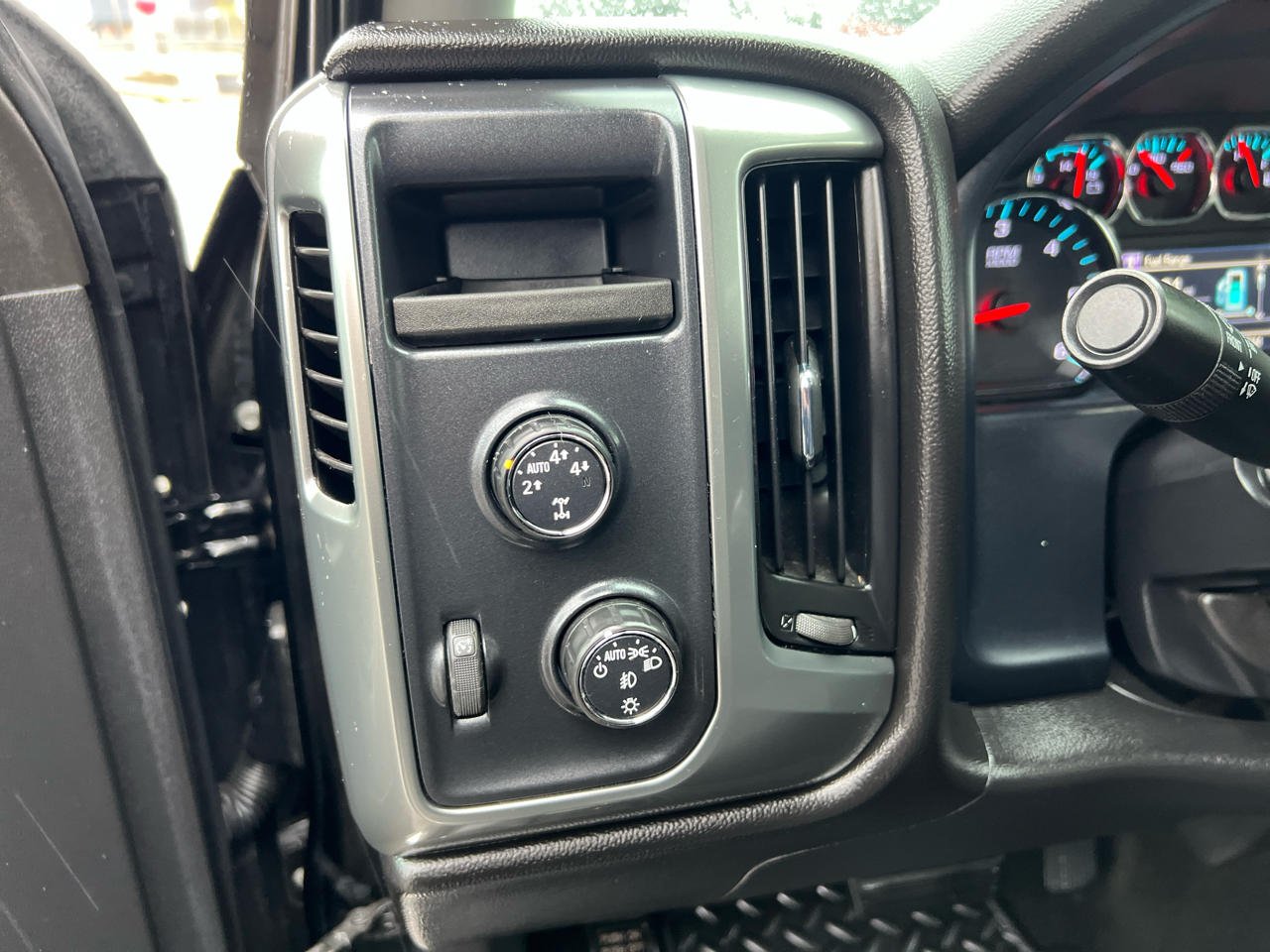 Chevrolet Silverado 1500 4WD Double Cab 143.5" LT w/1LT 2014 Chevrolet Silverado 1500 4WD Double Cab 143.5" LT w/1LT 2014