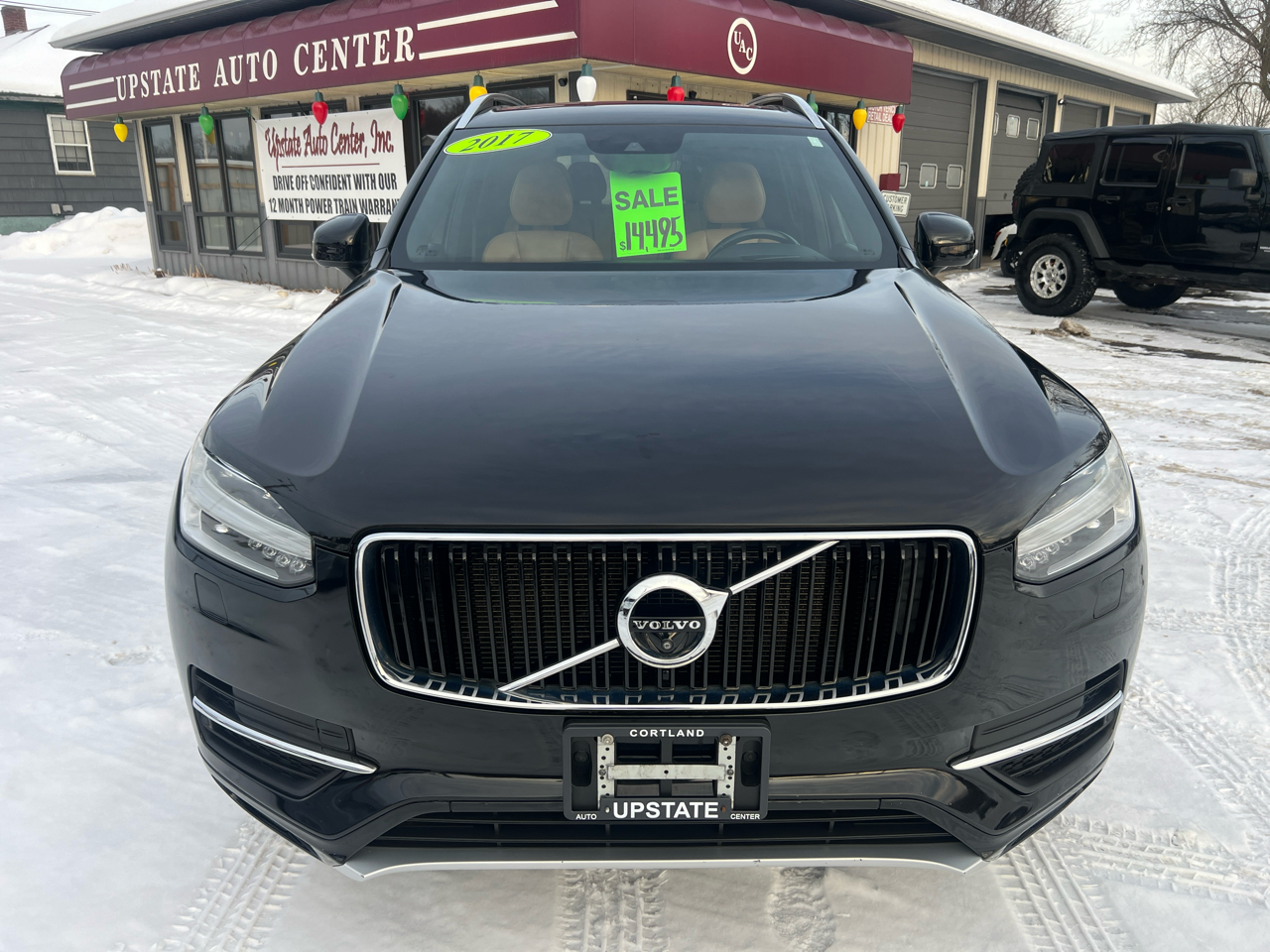 Volvo XC90 T6 AWD 7-Passenger Momentum 2017