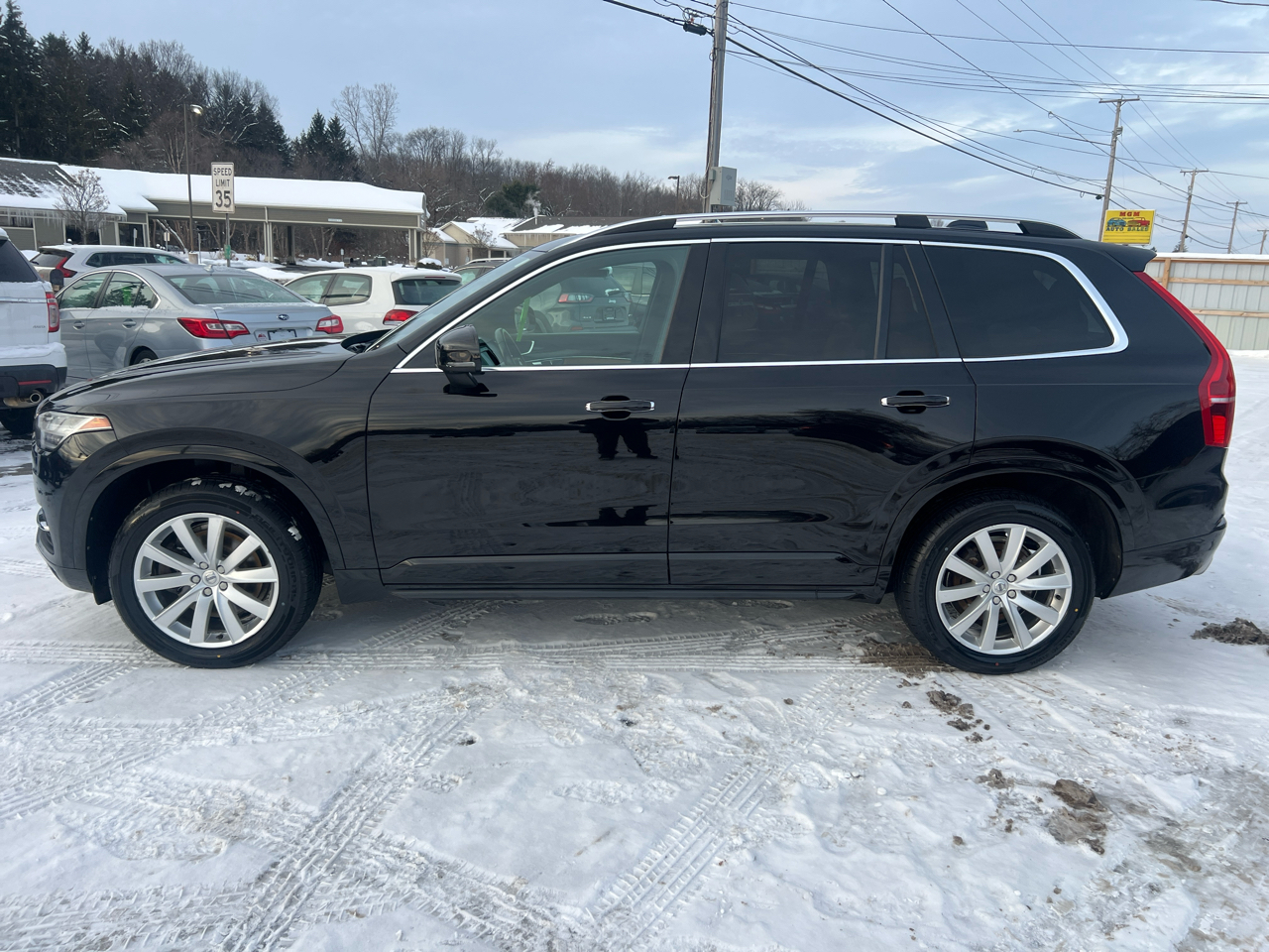 Volvo XC90 T6 AWD 7-Passenger Momentum 2017
