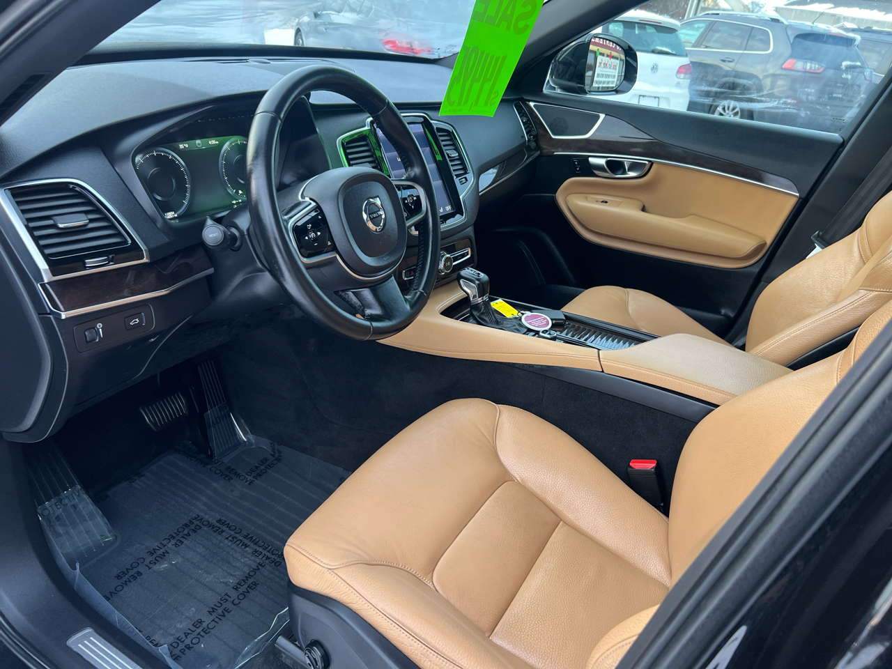 Volvo XC90 T6 AWD 7-Passenger Momentum 2017