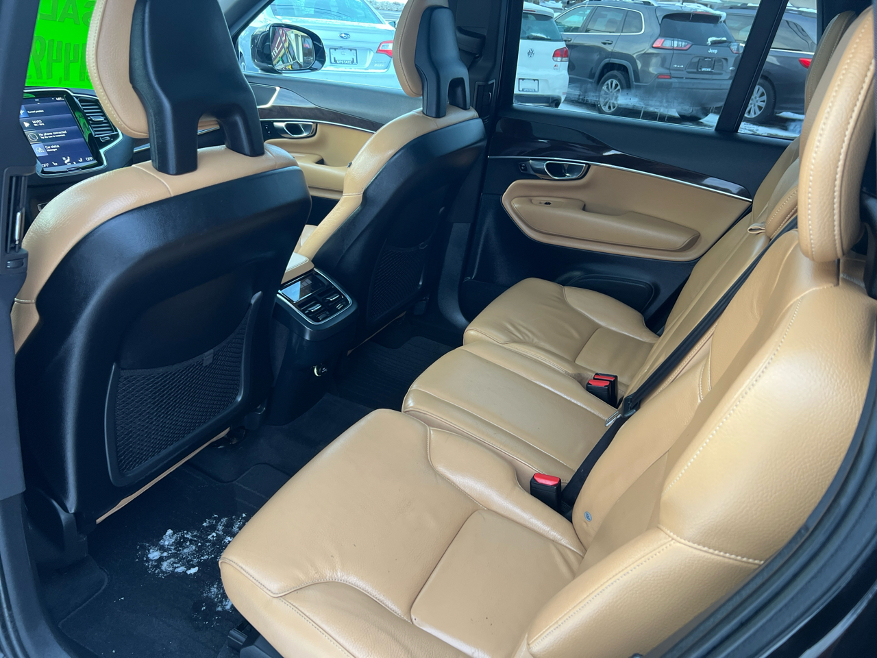 Volvo XC90 T6 AWD 7-Passenger Momentum 2017