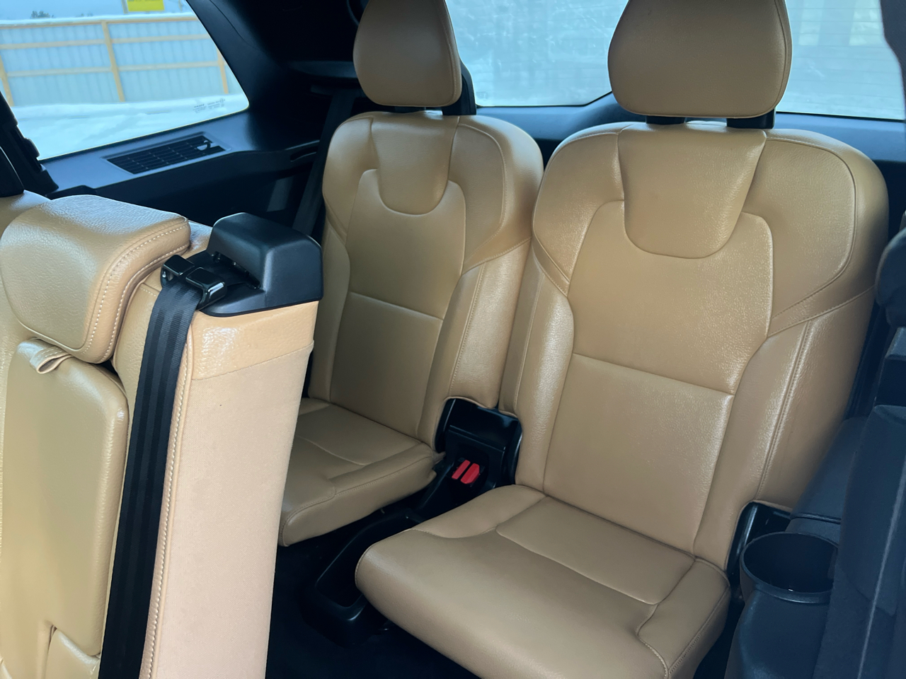 Volvo XC90 T6 AWD 7-Passenger Momentum 2017