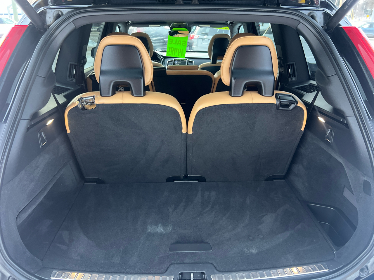 Volvo XC90 T6 AWD 7-Passenger Momentum 2017