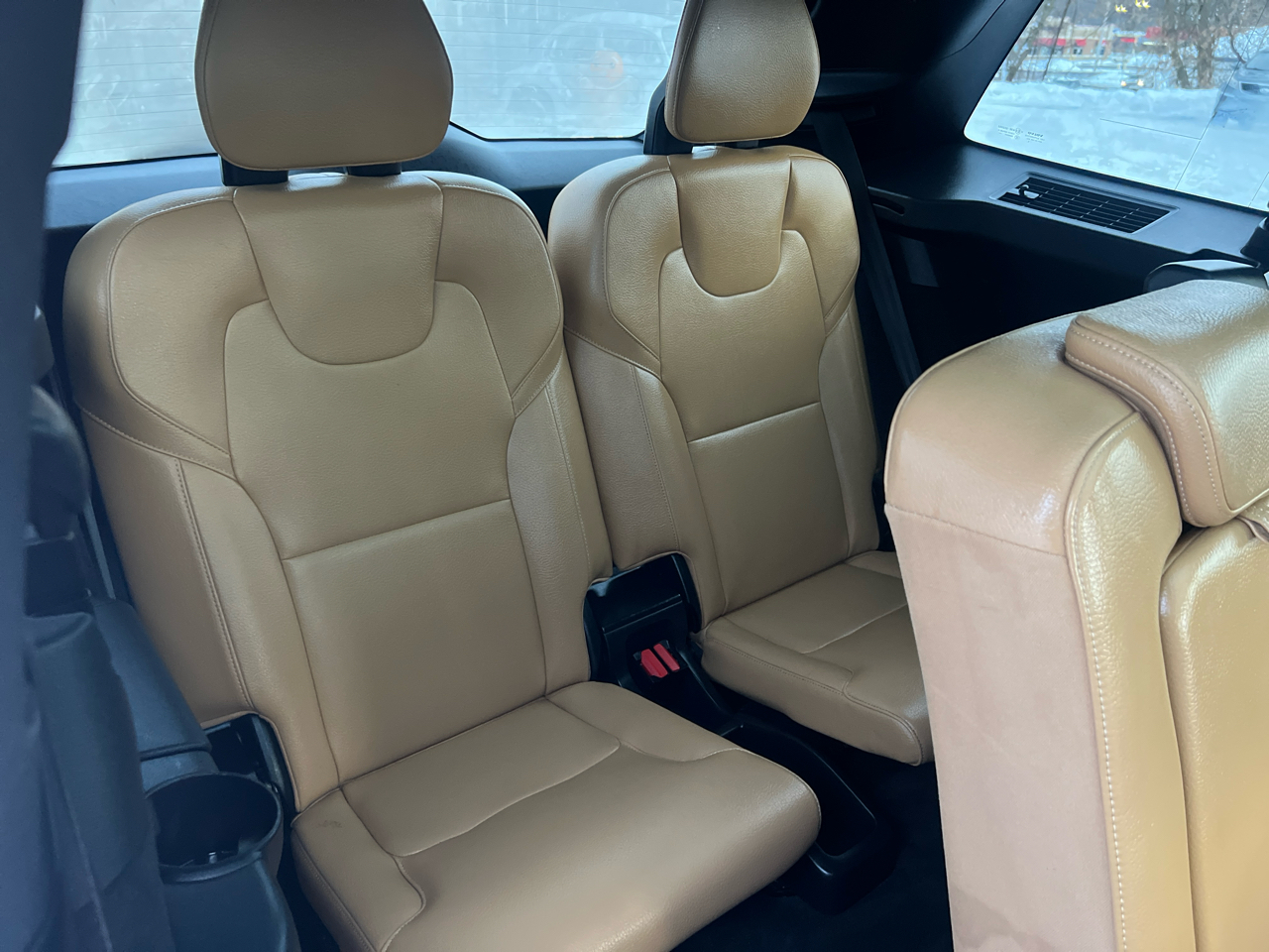 Volvo XC90 T6 AWD 7-Passenger Momentum 2017