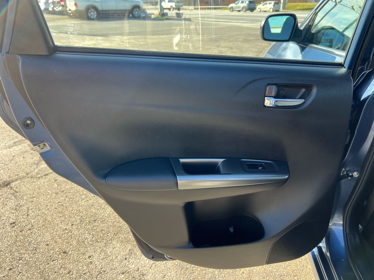 Subaru Impreza Sedan 4dr Auto 2.5i Premium w/Pwr Moonroof Value Pkg 2011