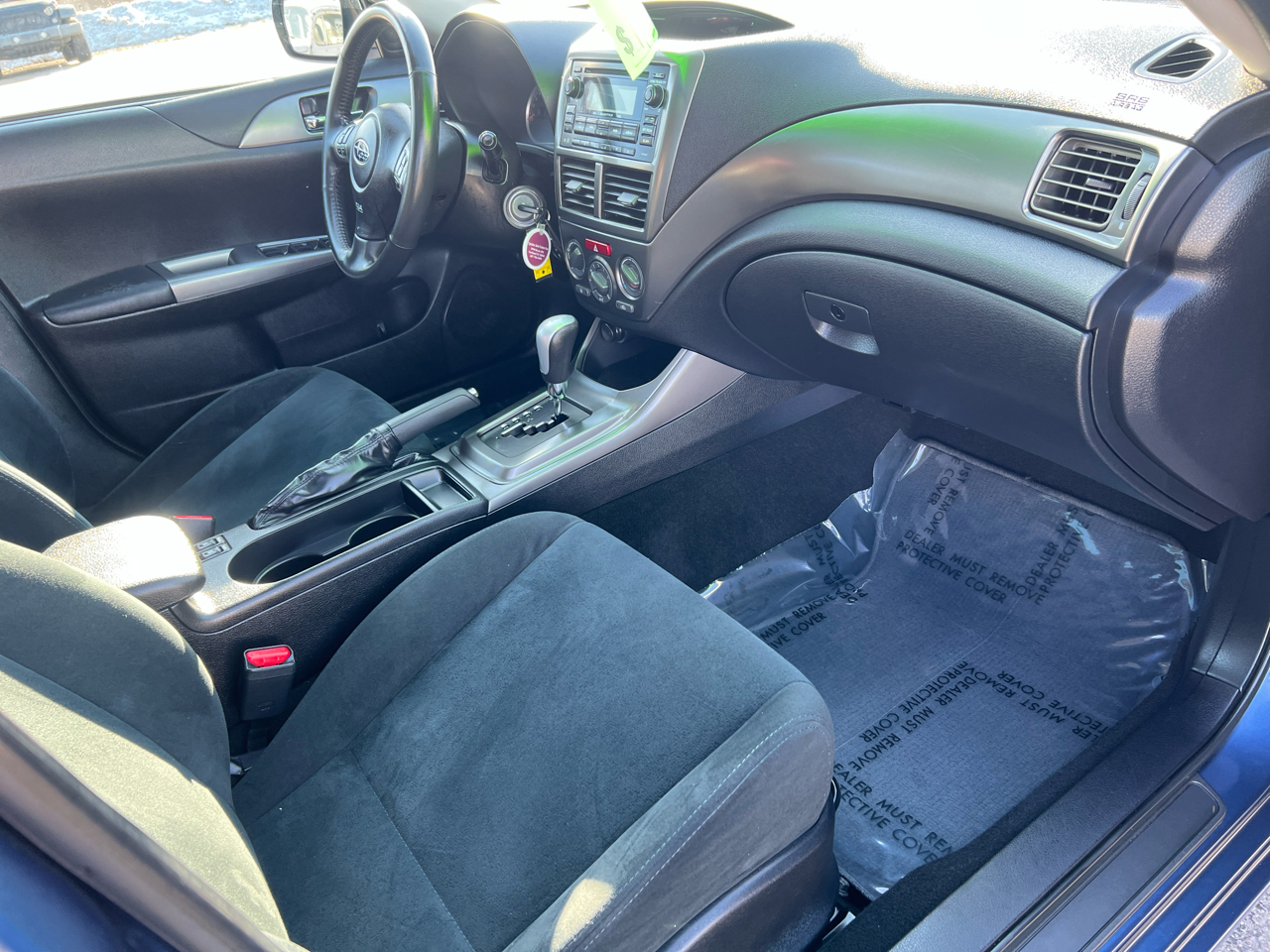 Subaru Impreza Sedan 4dr Auto 2.5i Premium w/Pwr Moonroof Value Pkg 2011