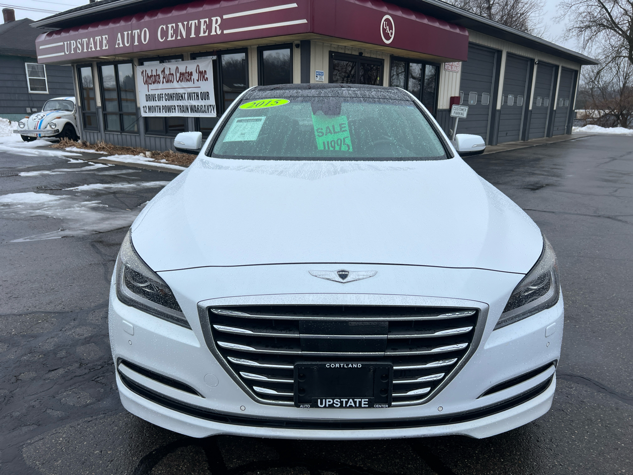Hyundai Genesis 4dr Sdn V6 3.8L AWD 2015