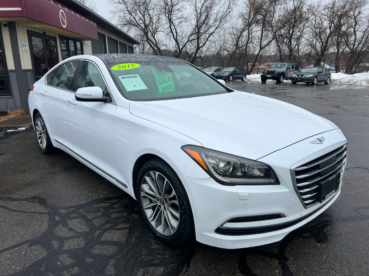 Hyundai Genesis 4dr Sdn V6 3.8L AWD 2015