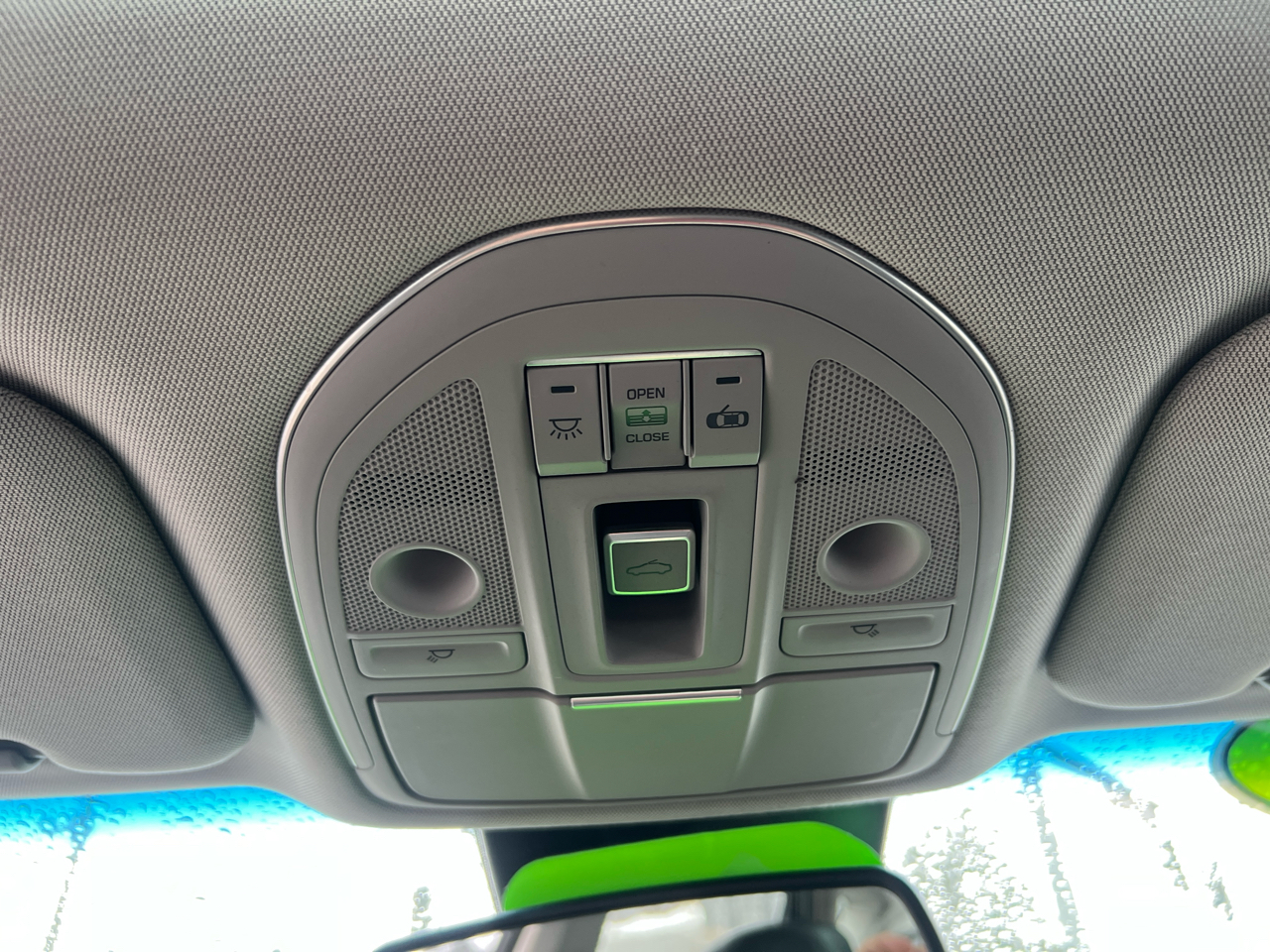 Hyundai Genesis 4dr Sdn V6 3.8L AWD 2015