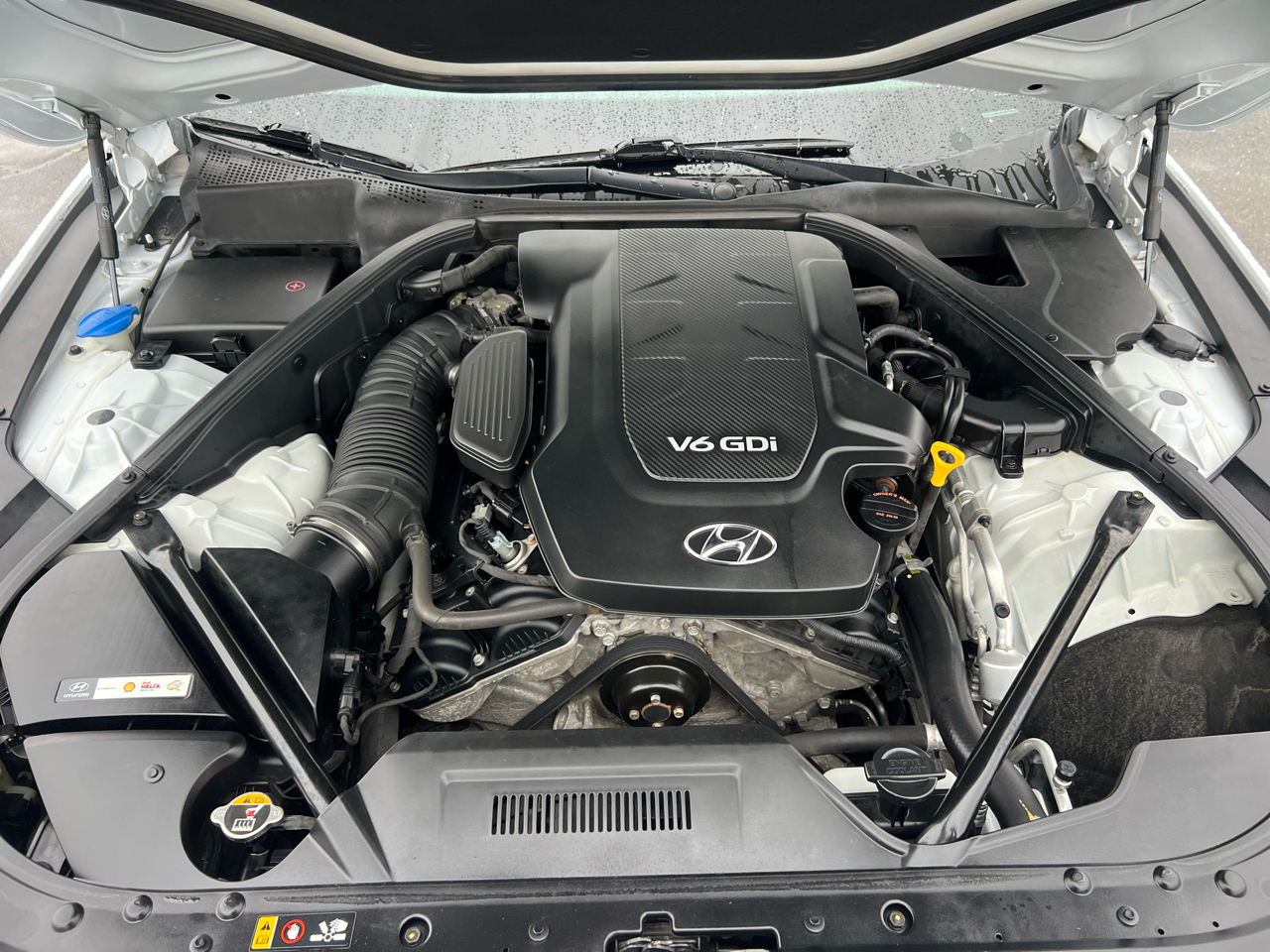 Hyundai Genesis 4dr Sdn V6 3.8L AWD 2015