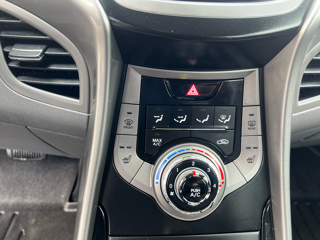 Hyundai Elantra 4dr Sdn Auto GLS PZEV (Alabama Plant) 2013