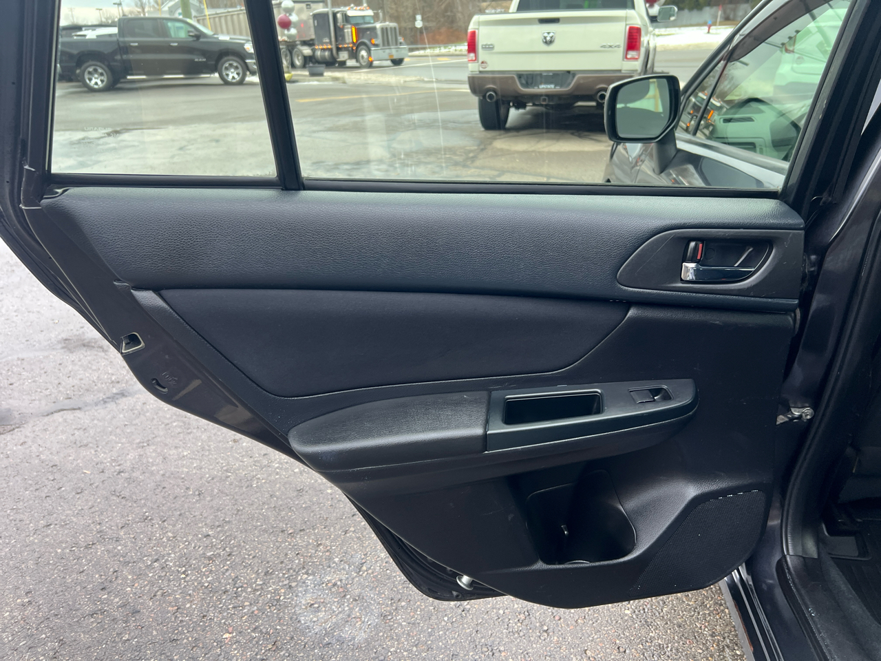 Subaru Impreza Wagon 5dr Man 2.0i Premium 2014