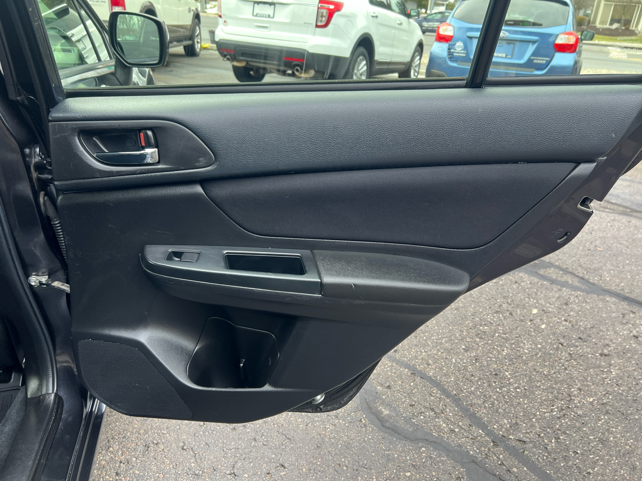 Subaru Impreza Wagon 5dr Man 2.0i Premium 2014