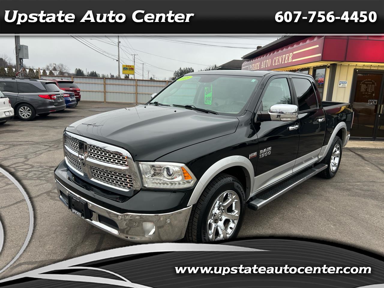 RAM 1500 4WD Crew Cab 140.5" Laramie 2015