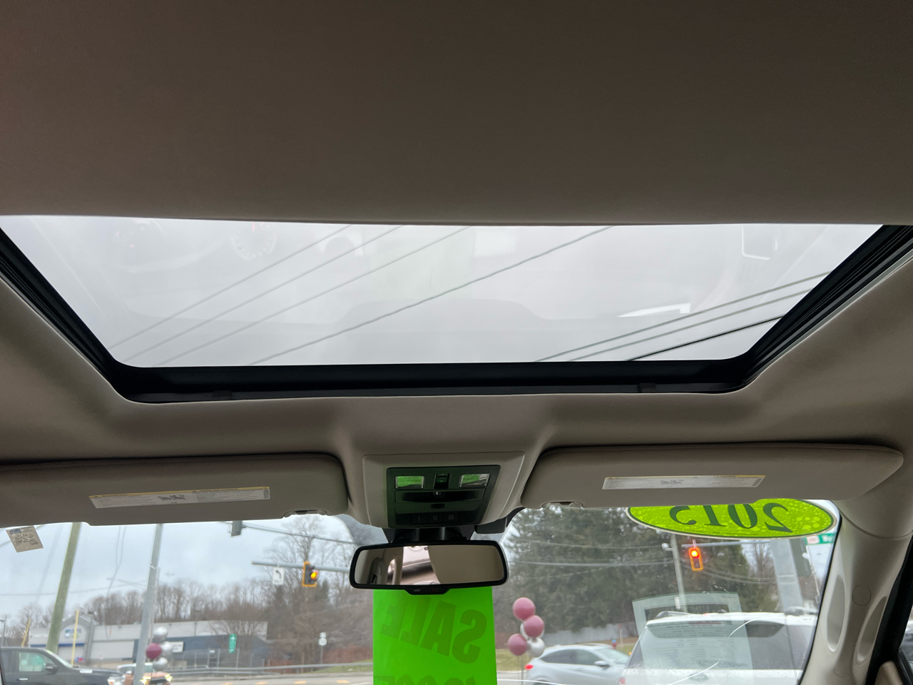 RAM 1500 4WD Crew Cab 140.5" Laramie 2015