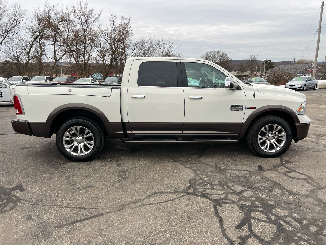 RAM 1500 4WD Crew Cab 140.5" Longhorn 2017