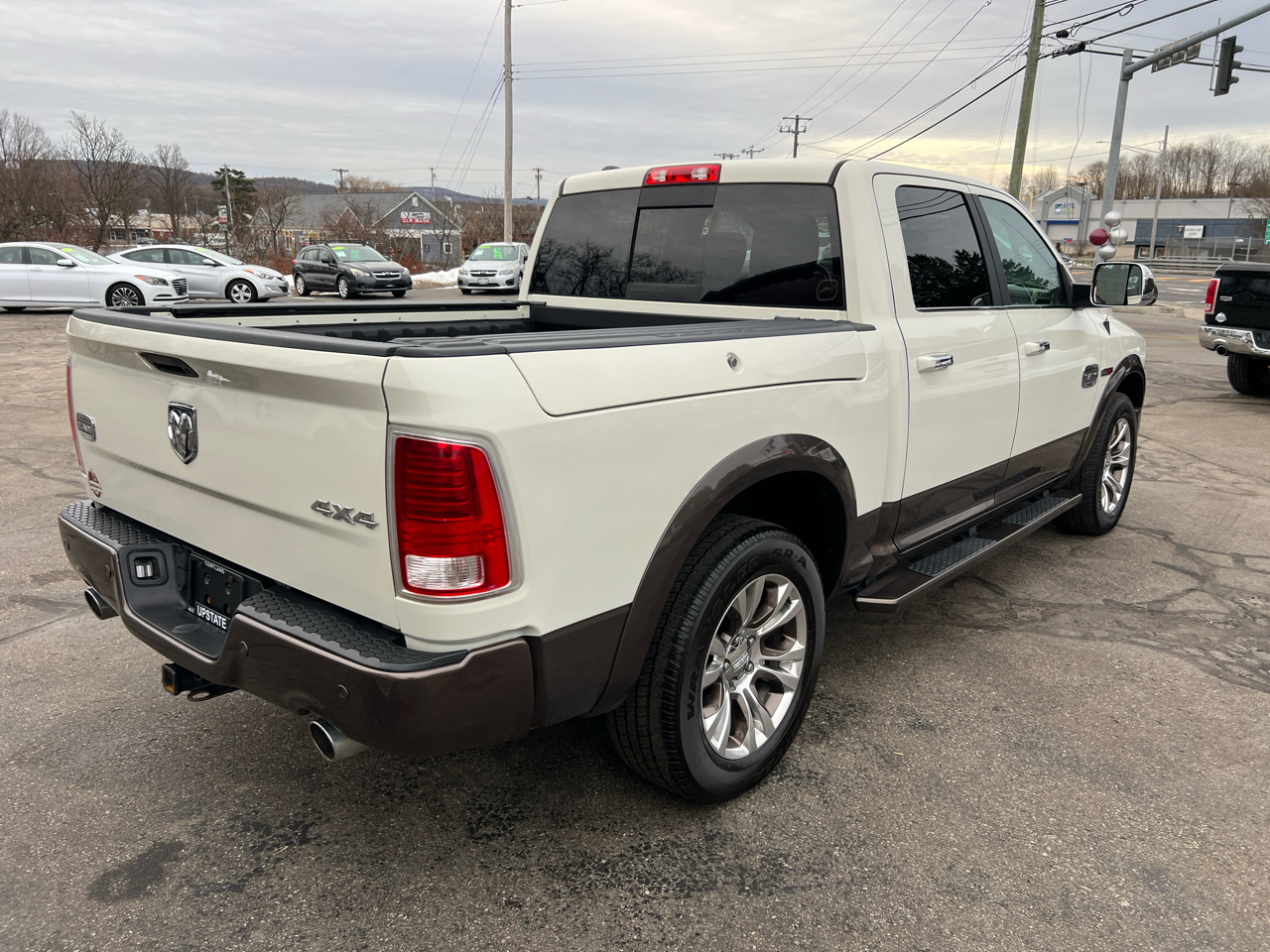 RAM 1500 4WD Crew Cab 140.5" Longhorn 2017