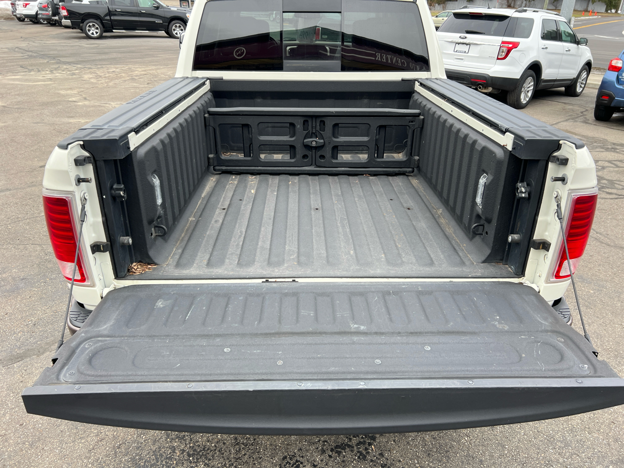 RAM 1500 4WD Crew Cab 140.5" Longhorn 2017