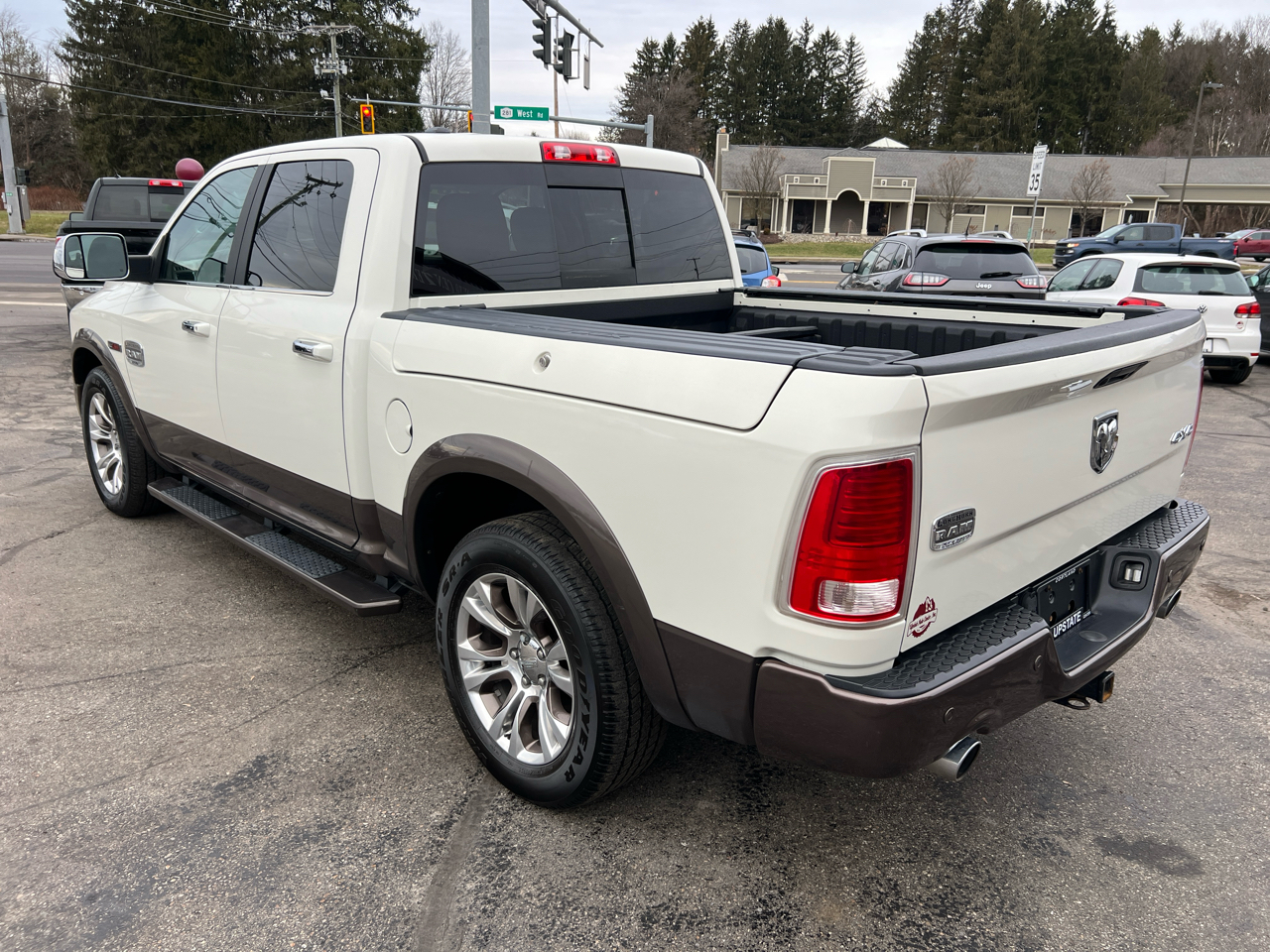 RAM 1500 4WD Crew Cab 140.5" Longhorn 2017