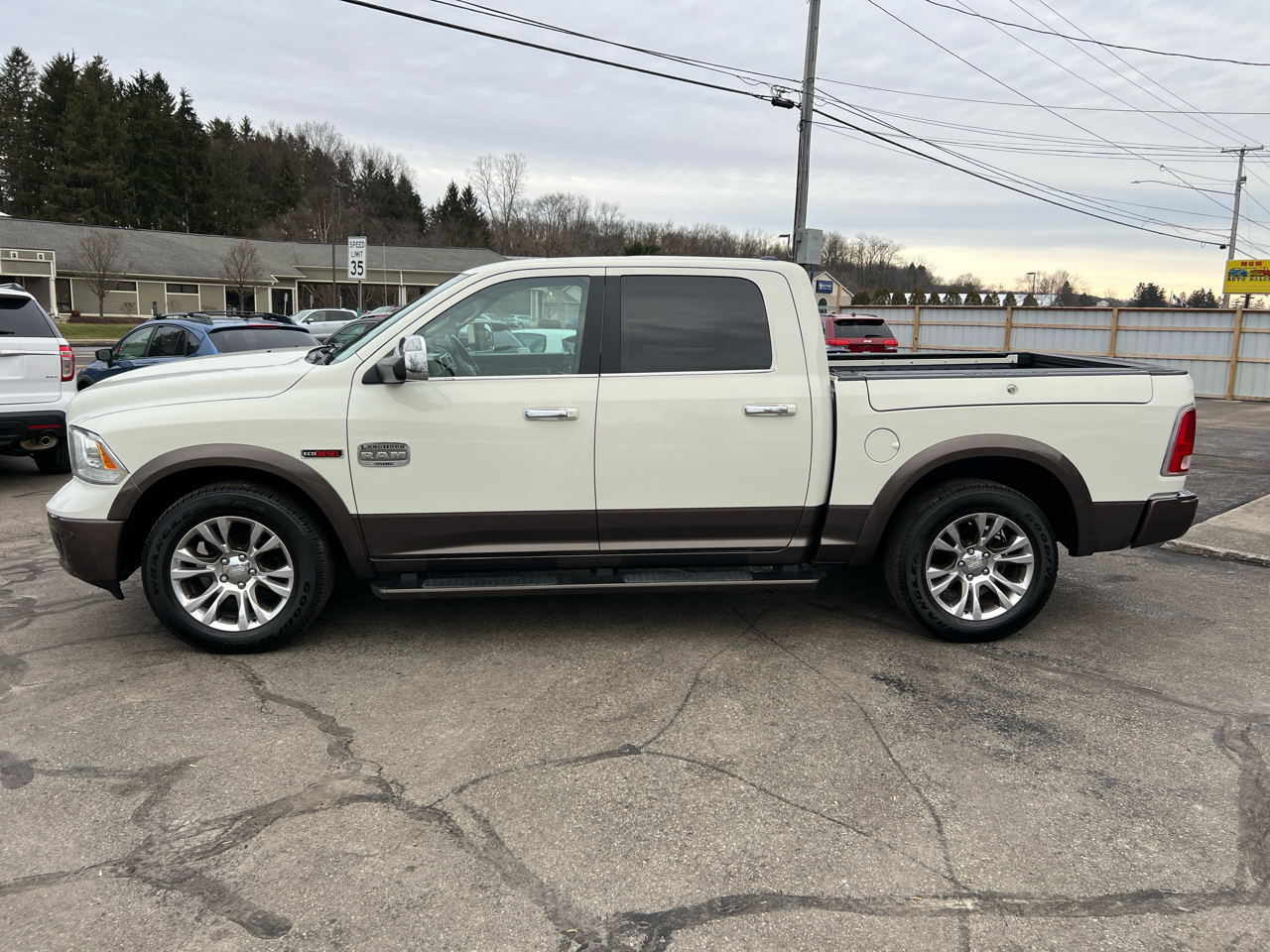 RAM 1500 4WD Crew Cab 140.5" Longhorn 2017