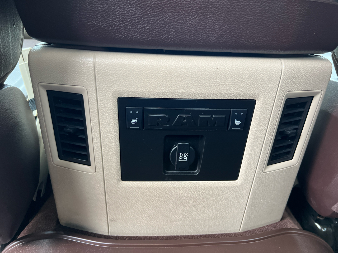 RAM 1500 4WD Crew Cab 140.5" Longhorn 2017