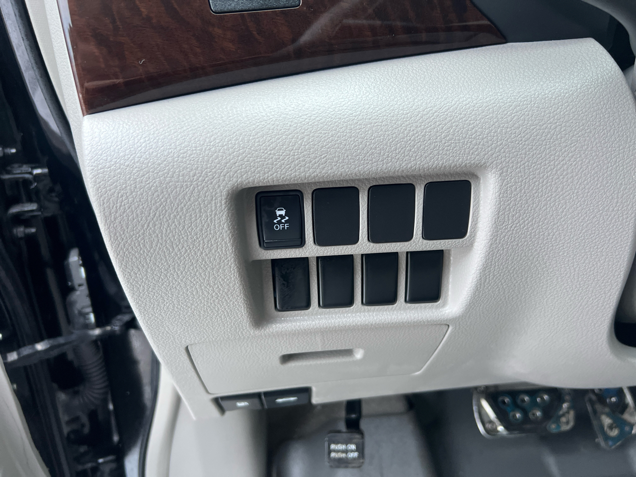 Nissan Quest 4dr S 2015